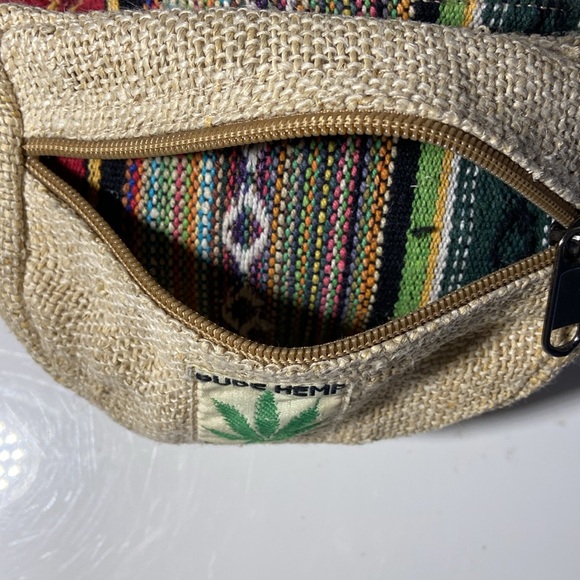 Pure Hemp Fanny Pack Made in Nepal - Picture 5 of 10